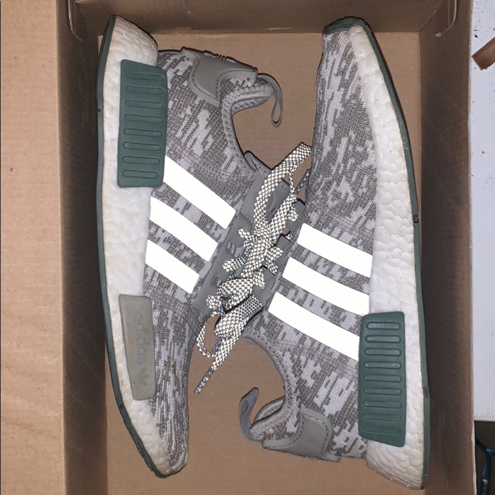ADIDAS NMD R1 sesame green glitch camo